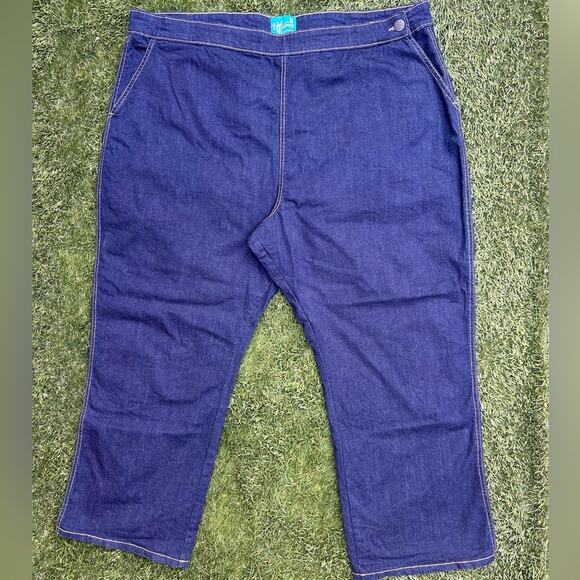 Hell Bunny Charlie Denim Capris Dark Wash Plus Size Retro Style Jeans 6XL - Picture 1 of 9